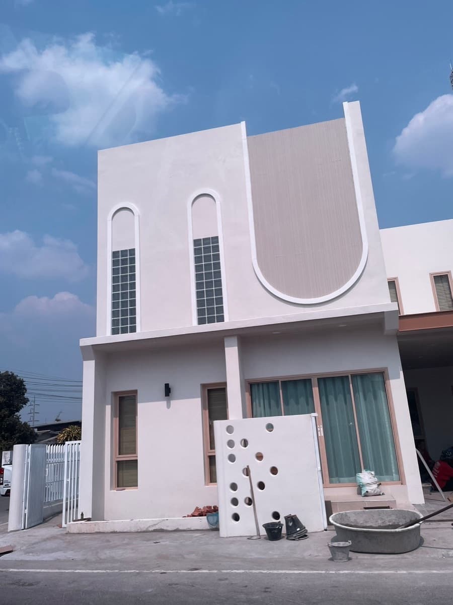 ม่านตาไก่ — ผลงานที่ 1